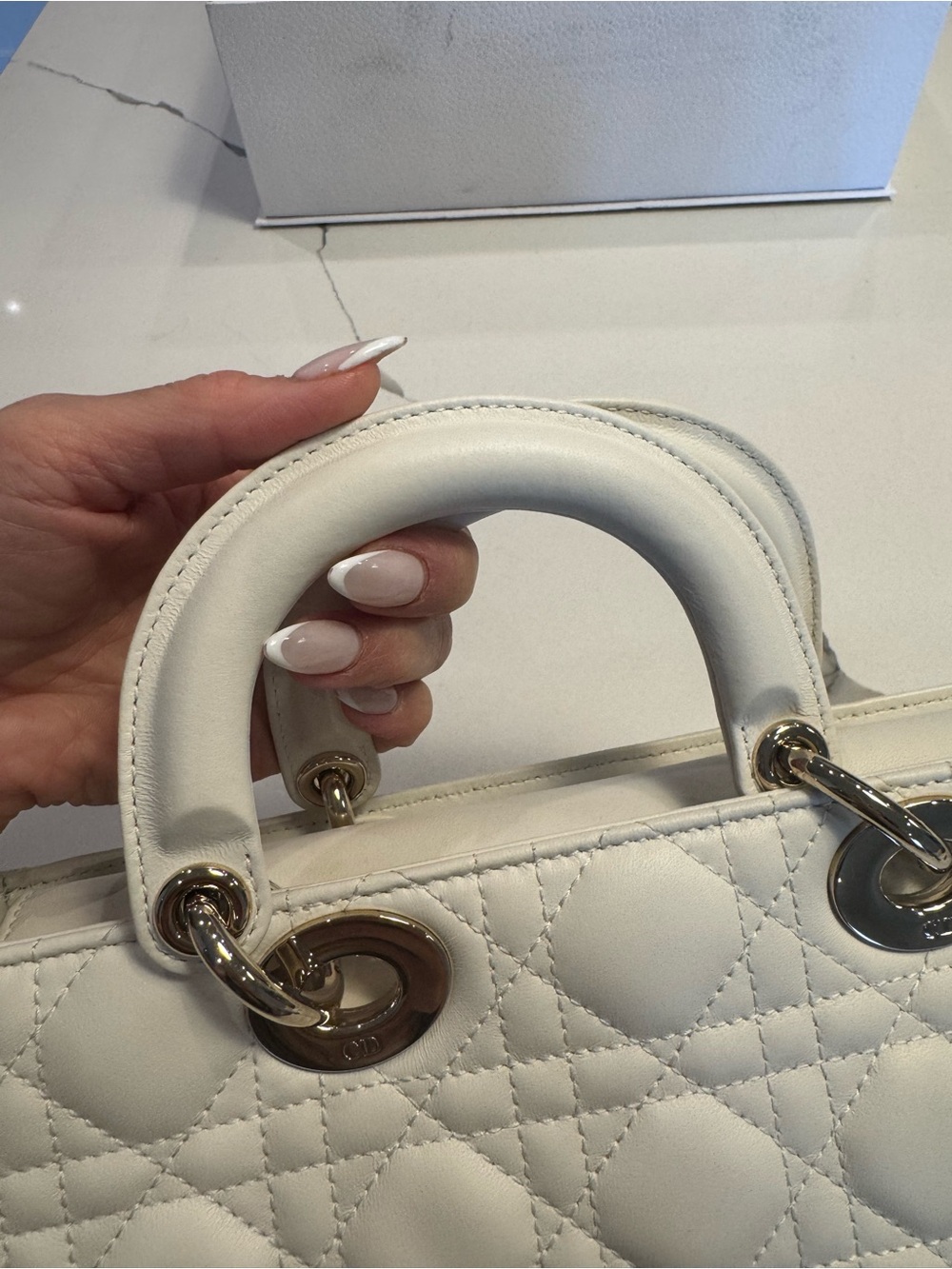 Christian Dior Lady D Joy Medium Cannage Lambskin - Picture 8 of 12